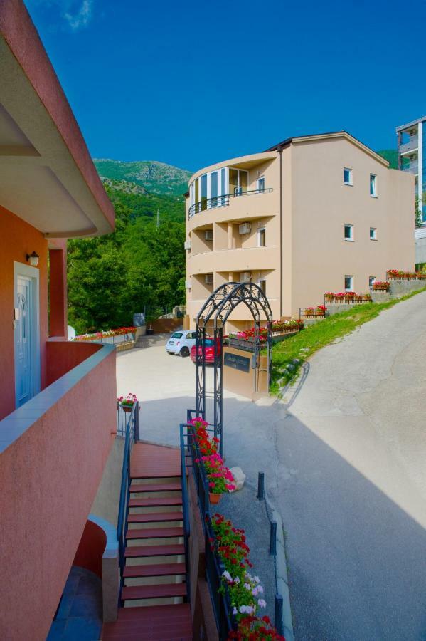 Alessandra Apartments Sveti Stefan Exterior foto